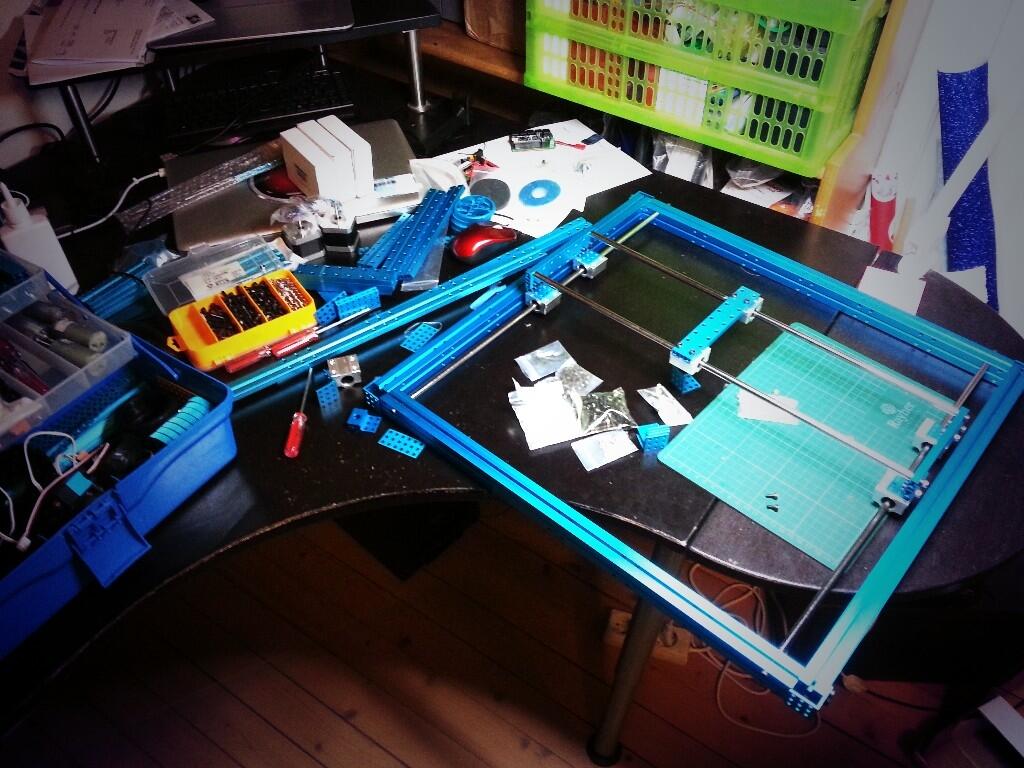 Article image for X/Y robot with MakeBlock (Part 1)